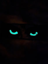 Load image into Gallery viewer, Giant Monster Eyes